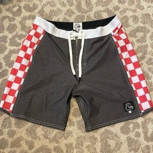 Quiksilver Checkered Grey Board Shorts 32